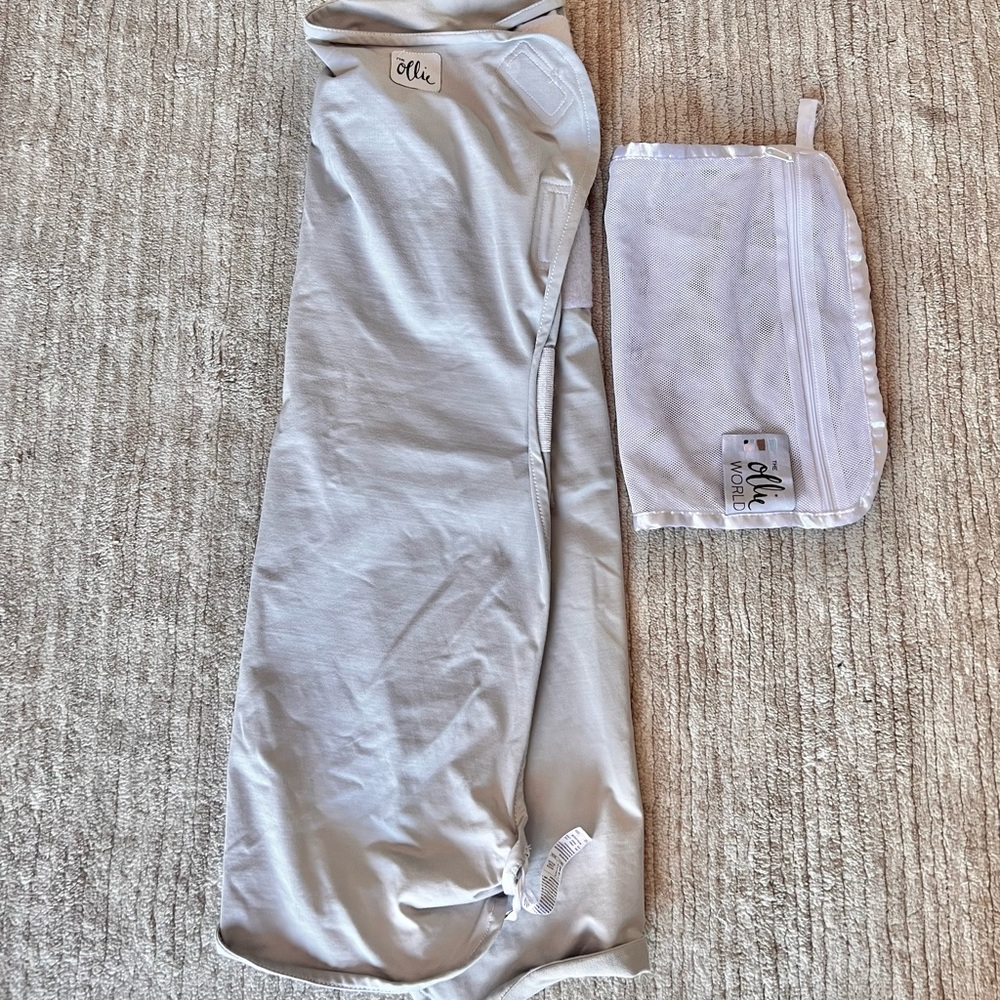 Ollie World Swaddle in color stone